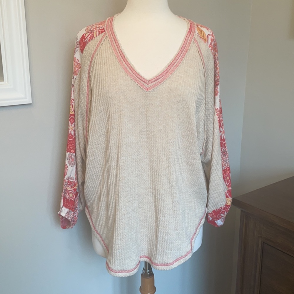 Vici Chrysanthemum Paisley Sleeve Waffle Knit Top